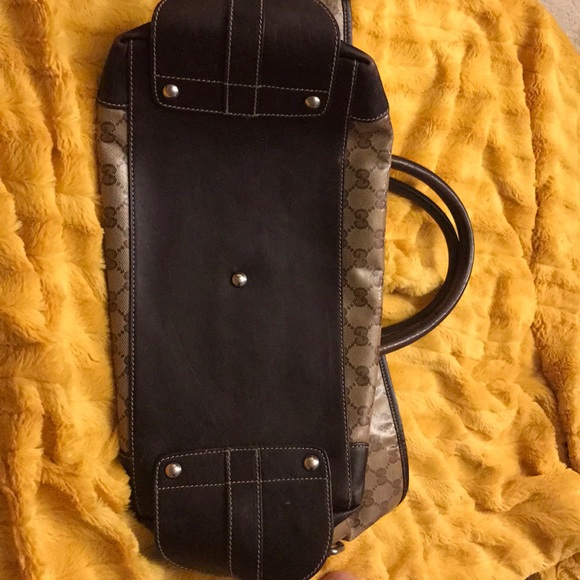 Authentic Gucci Crest bag - Picture 4 of 7